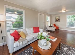 219 D St NE, Auburn, WA 98002