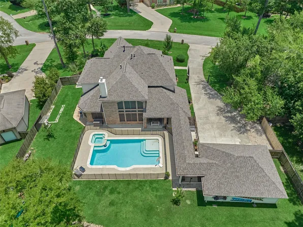 40519 Manor Dr, Magnolia, TX 77354