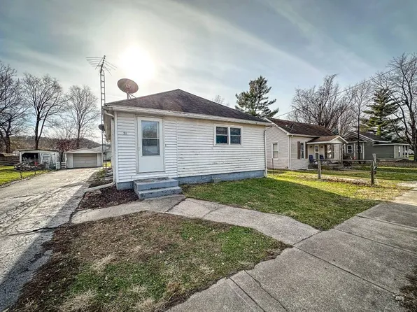 211 Elm St, Eldred, IL 62027