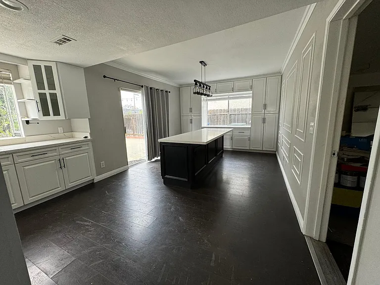 466 Weisser Way — Photo 6