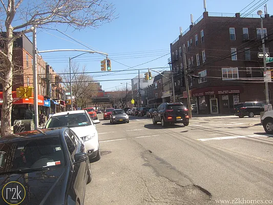 Rented by Realty 2000 Corp | media 32