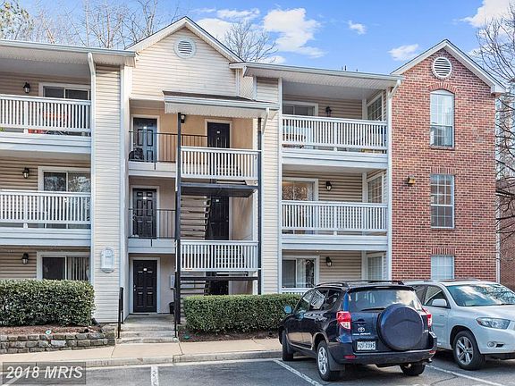 2nd image of 1503 Lincoln Way APT 204