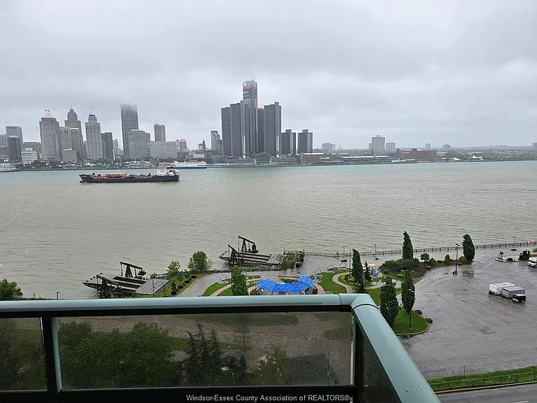 111 Riverside Dr E #1515 — Photo 10