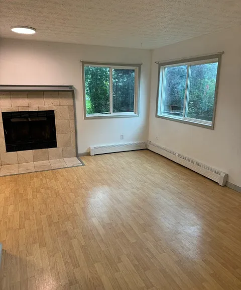 1300 Valley St #B — Photo 5