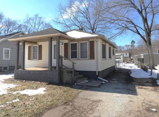 1342 Monroe St, Benton Harbor, MI 49022