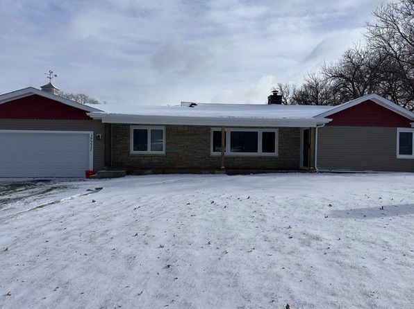 17211 Longfellow Ave