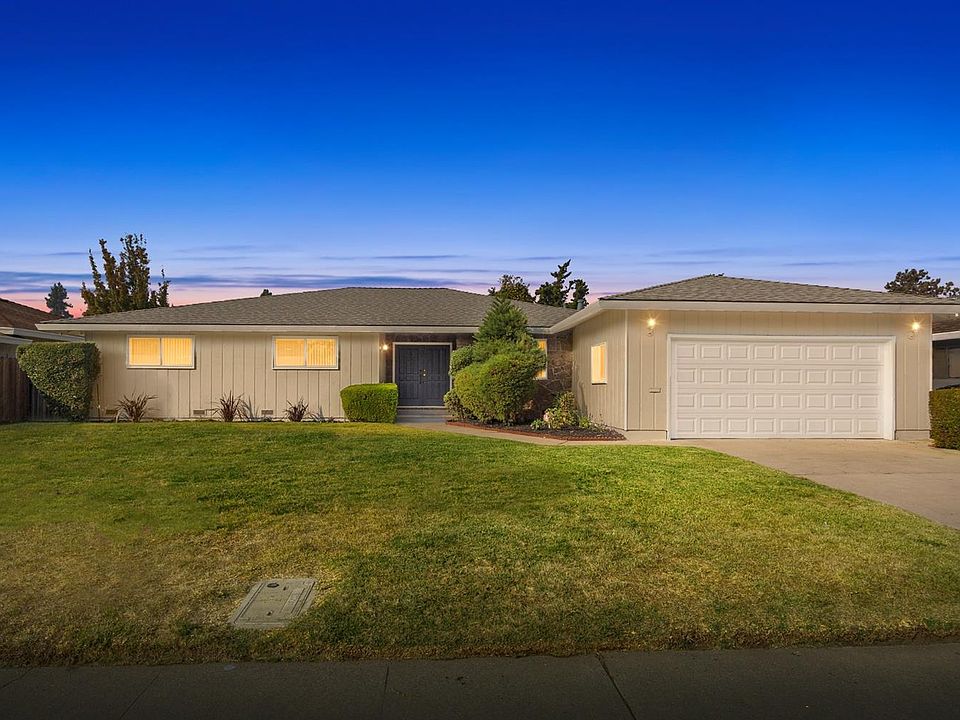 1st image of 6588 Gloria Dr