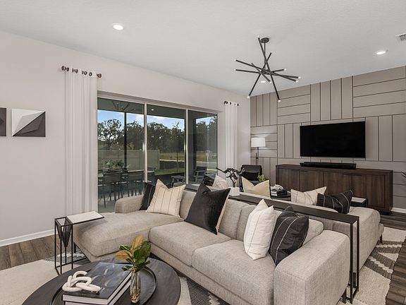 Oversized Gathering Room