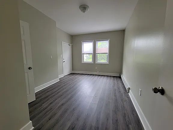 3rd image of 935 Clinton Ave #5D