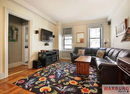 Sold by Warburg | media 3