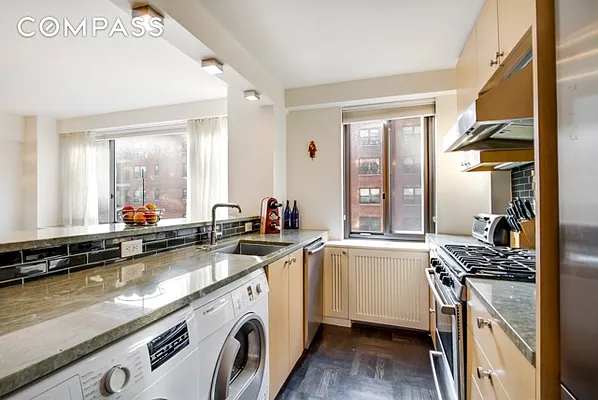 Sold by Compass | media 2