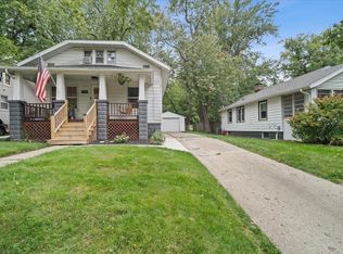 1310 N Linden St, Bloomington, IL 61701