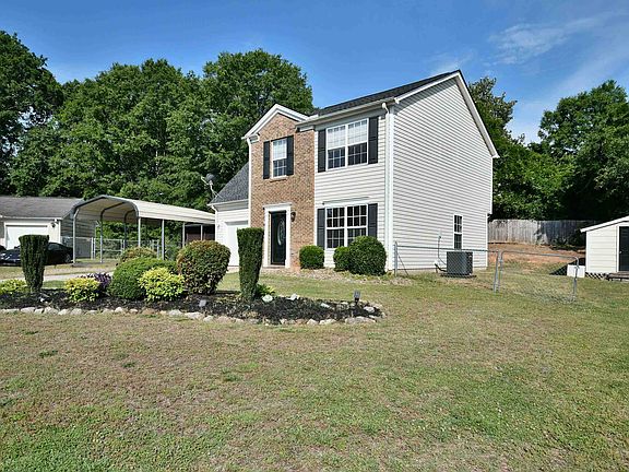 3rd image of 136 W Corley Ln
