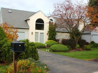 3415 Dawn View Dr, Lancaster, PA 17601