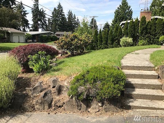2nd image of 5222 123rd Ave SE