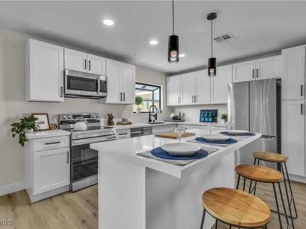 2211 Frontier Ave, Las Vegas, NV 89106