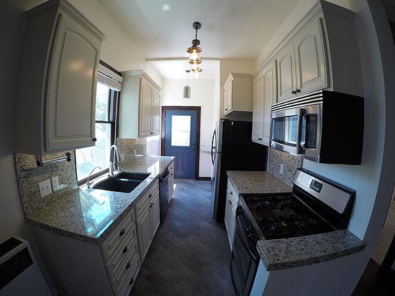 2nd image of 2585 B St