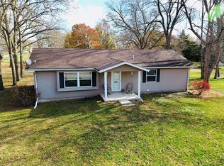905 Locust St, Laclede, MO 64651