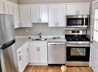 10107 Dickens Ave, Bethesda, MD 20814