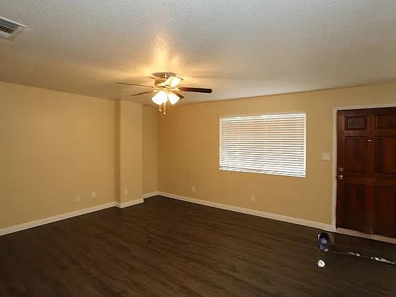 4th image of 1624 Burningwood Ln Unit 101
