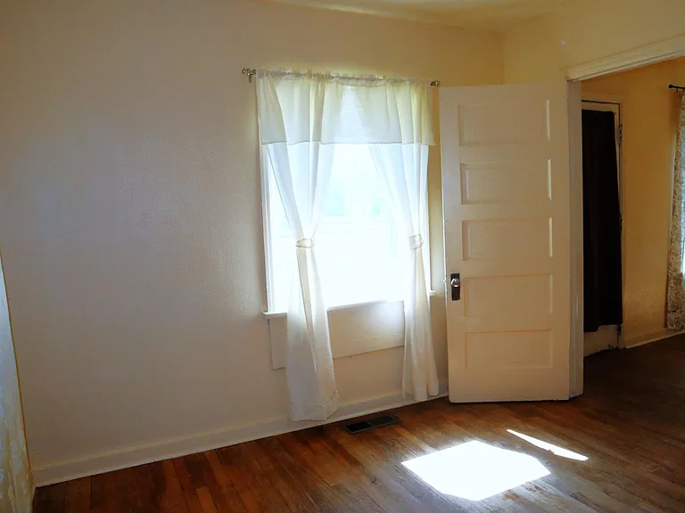 2814 W Bannock St — Photo 5