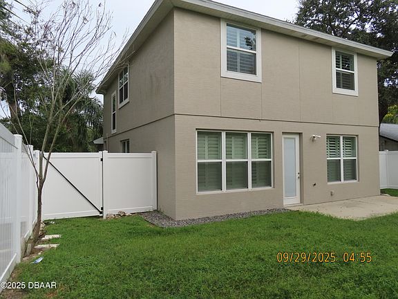 4th image of 1320 N Beach St
