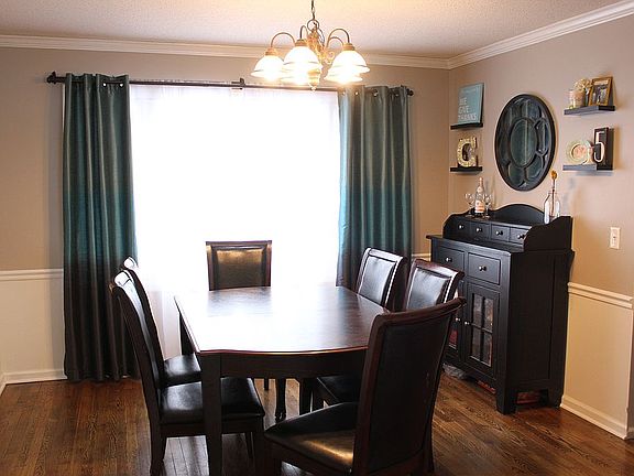 5th image of 78 Esopus Dr