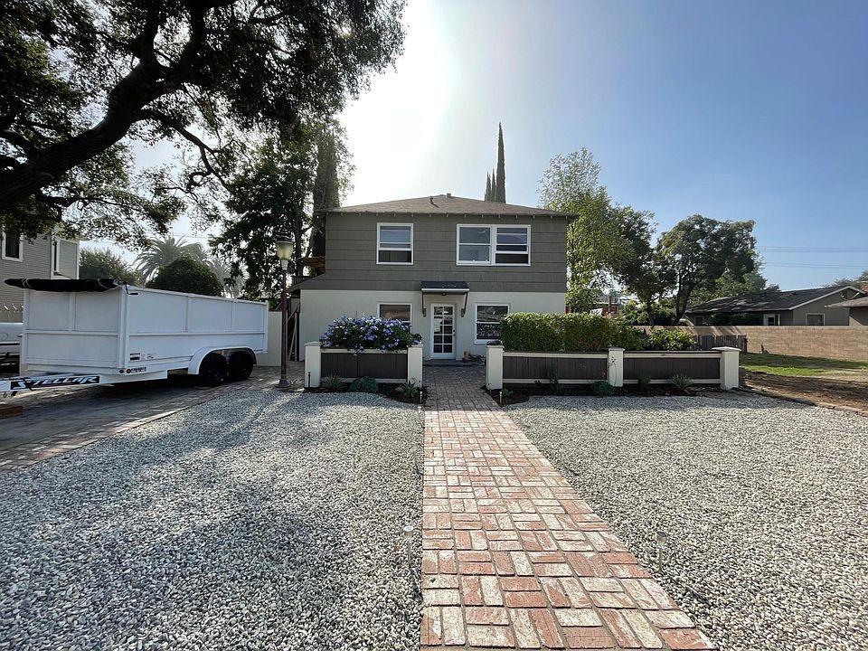 1st image of 2064 E 6th St