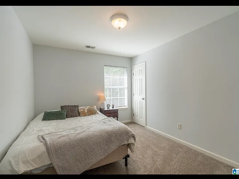 4136 Forest Lakes Rd — Photo 8