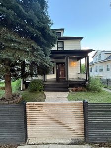 3751 W 63rd Pl, Chicago, IL, 60629