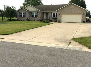 14990 Charm Hill Dr, Sidney, OH