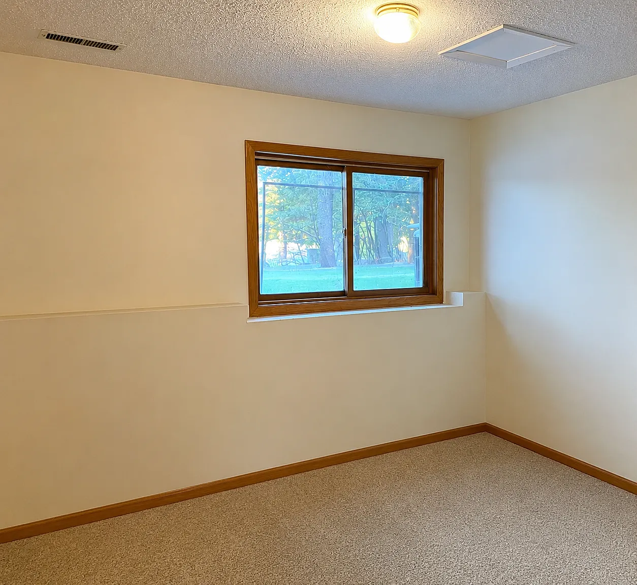 1 bed, 750 sqft, $980 — Photo 3