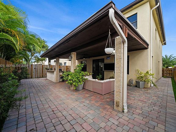 3rd image of 8658 NW 99th Path