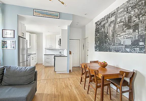 3rd image of 1149 Prospect Ave APT 2R