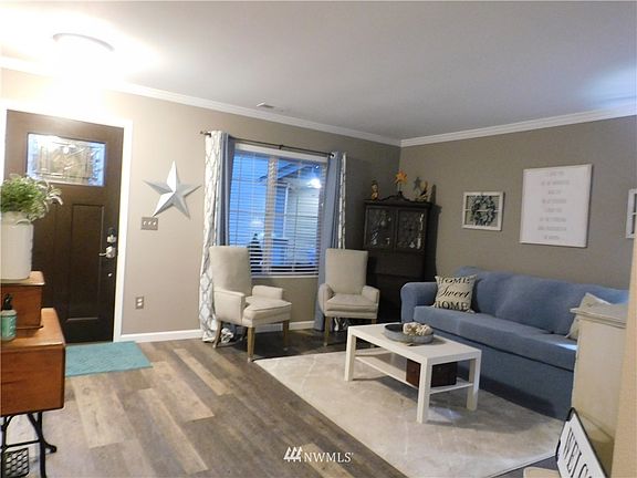 3rd image of 10022 Tahoma Court