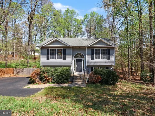 876 Campers Ln, Ruther Glen, VA 22546