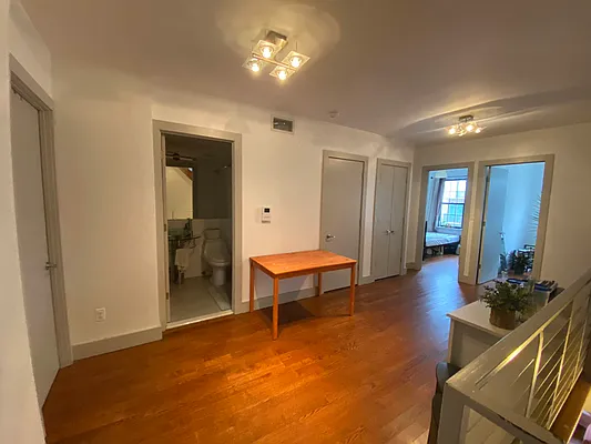 Rented by Premier Metro Realty Corp | media 25