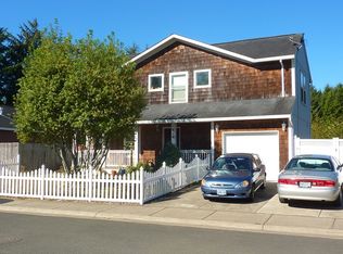 479 SE Neptune Ave, Lincoln City, OR 97367