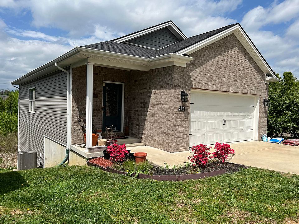 1st image of 200 Dubuy Dr