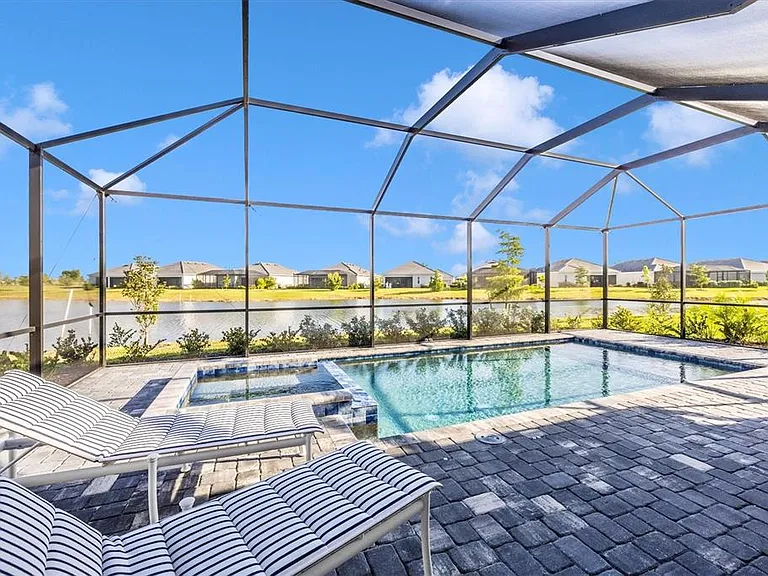 12950 Tulum Loop — Photo 45