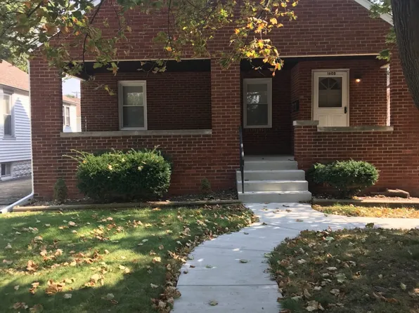 1608 1/2 S State St, Springfield, IL 62704