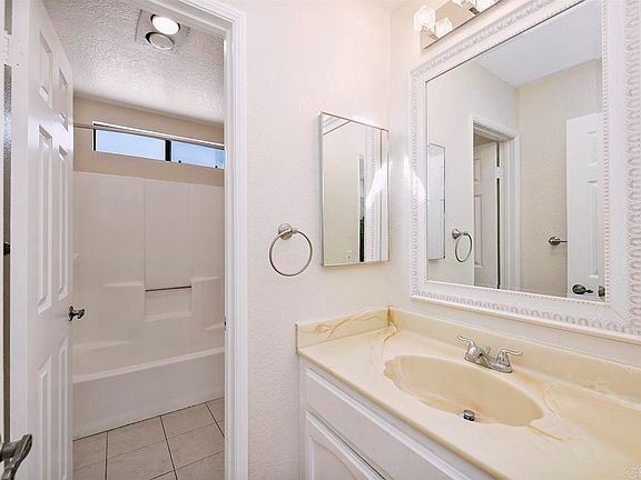 3rd image of 4359 Hamilton St APT 8