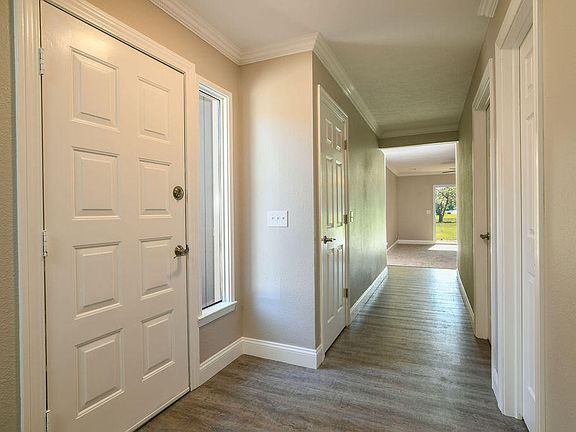 5th image of 196 Waverly Street #29
