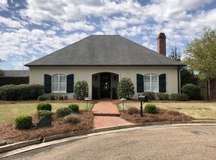 1005 River Birch Cv, Greenwood, MS 38930