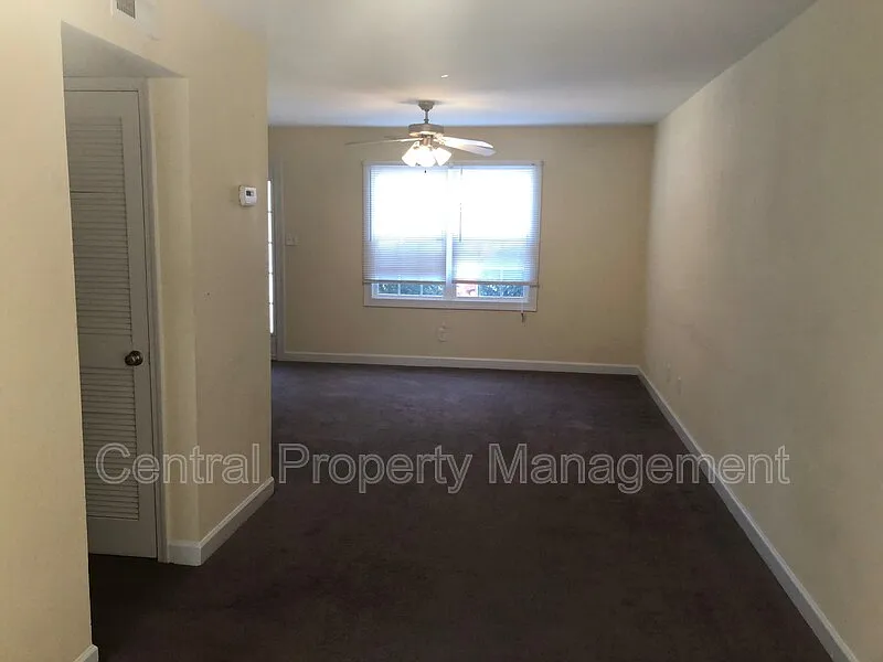 2 bed, 1.0 bath, 1008 sqft, $1,275 — Photo 4