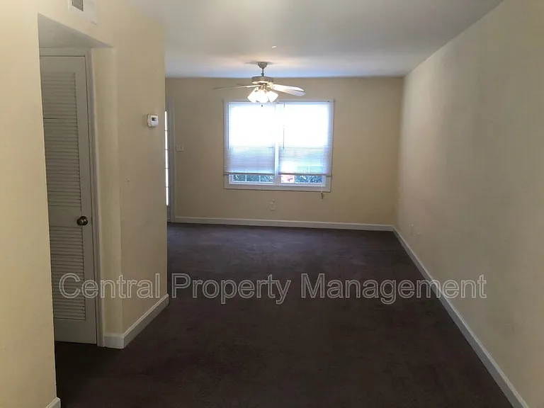 112 Silver Brook Dr — Photo 4