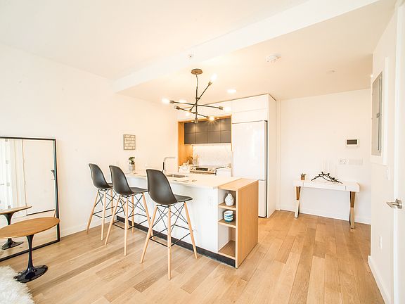 4th image of 41-15 23rd St #6V