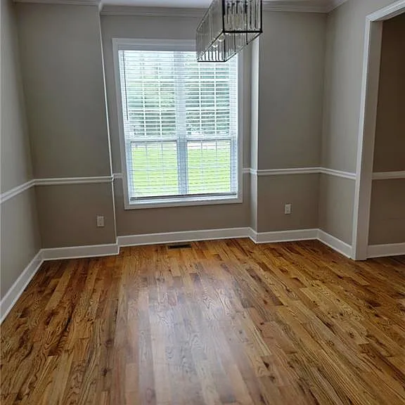 2257 Roseberry Ln — Photo 11