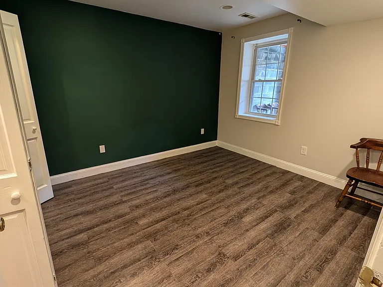 1004 Irving St NW #B — Photo 4