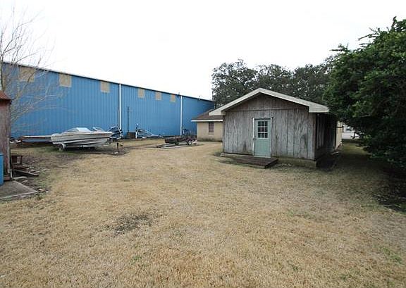 4th image of 112 W X St